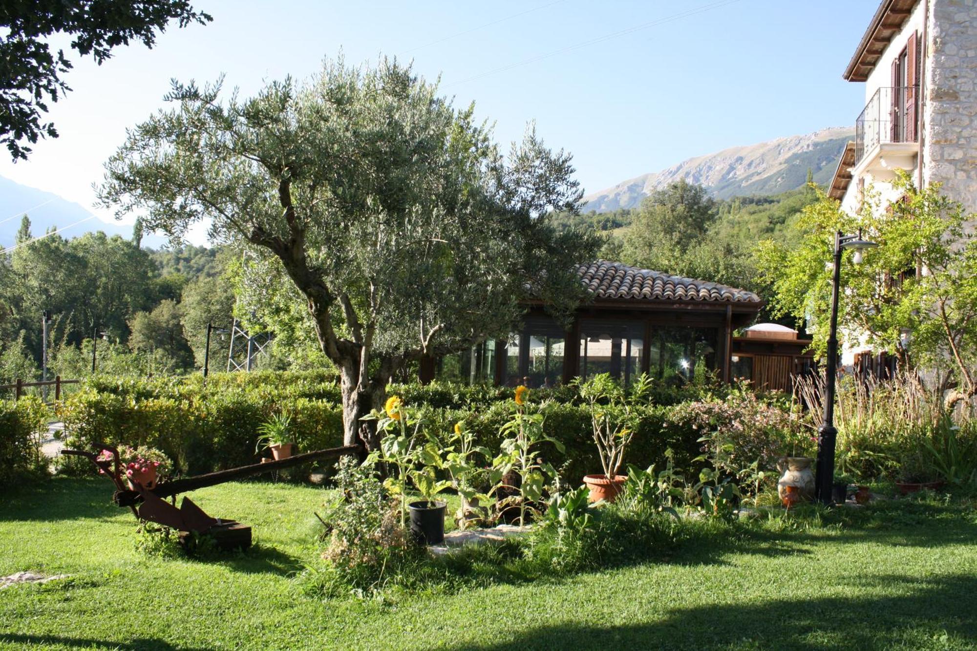 Locanda Del Barone Caramanico Terme Exterior photo